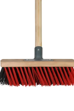 Bestel nu - Talen Tools X-bezem, voor buiten, kunststof haren, 30 cm, rood/zwart, steel 140 cm