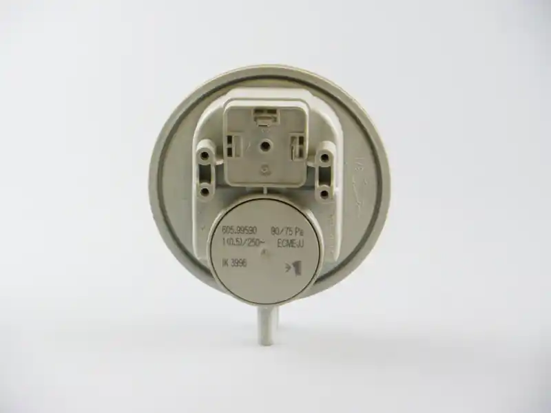 Online bestelbaar | Winterwarm drukschakelaar Huba 1020B, 75Pa