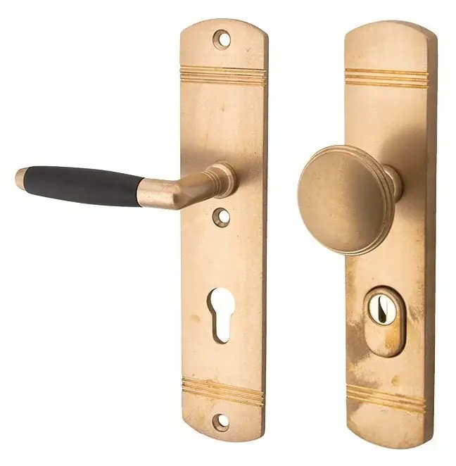 SKG3 PC92 knop/kruk op schild Ton links + kerntrekbeveiliging messing antiek - Net binnen