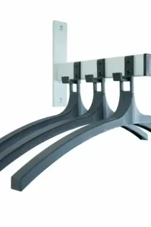 Wandgarderobe met 3 nylon haken en hangers | Erg populair